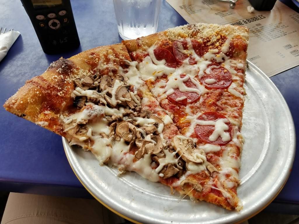 Mellow Mushroom | meal takeaway | 410 Blackwell St, Durham, NC 27701, USA | 9196808500 OR +1 919-680-8500