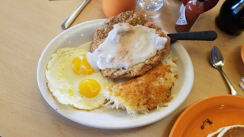 Village Inn | bakery | 3364 N College Ave, Fayetteville, AR 72703, USA | 4795211880 OR +1 479-521-1880