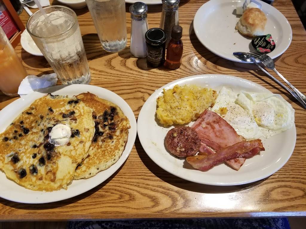 Cracker Barrel Old Country Store - Restaurant | 30750 Little Mack Ave ...