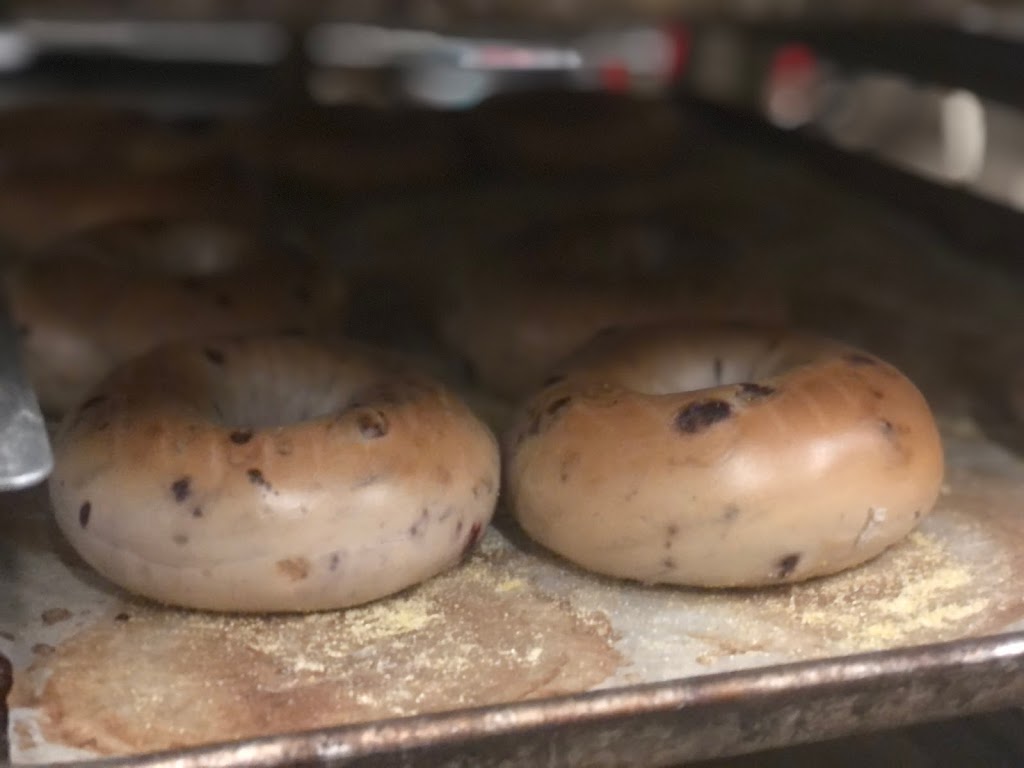 Oswego Bagelry & Bread Shop | bakery | 205 W 1st St, Oswego, NY 13126, USA | 3153426070 OR +1 315-342-6070