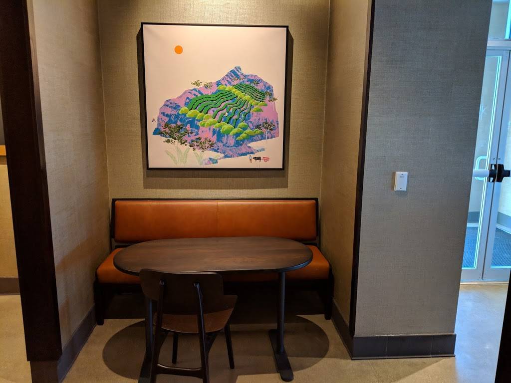 Starbucks | cafe | 201 N Main St, East Peoria, IL 61611, USA | 3096985645 OR +1 309-698-5645