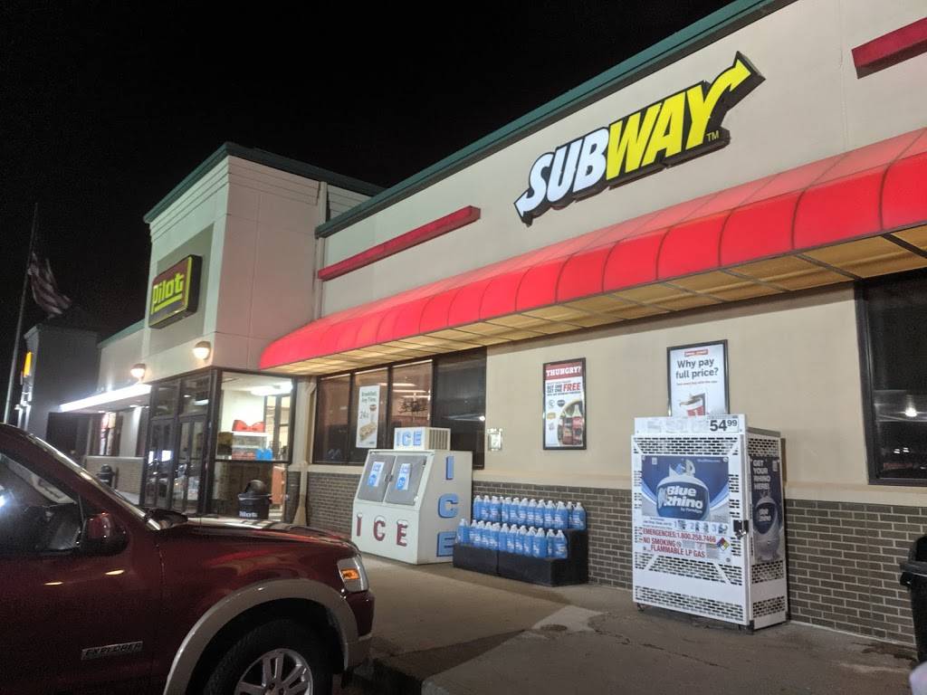 Subway | meal takeaway | 6676 MO-13, Higginsville, MO 64037, USA | 6605846660 OR +1 660-584-6660