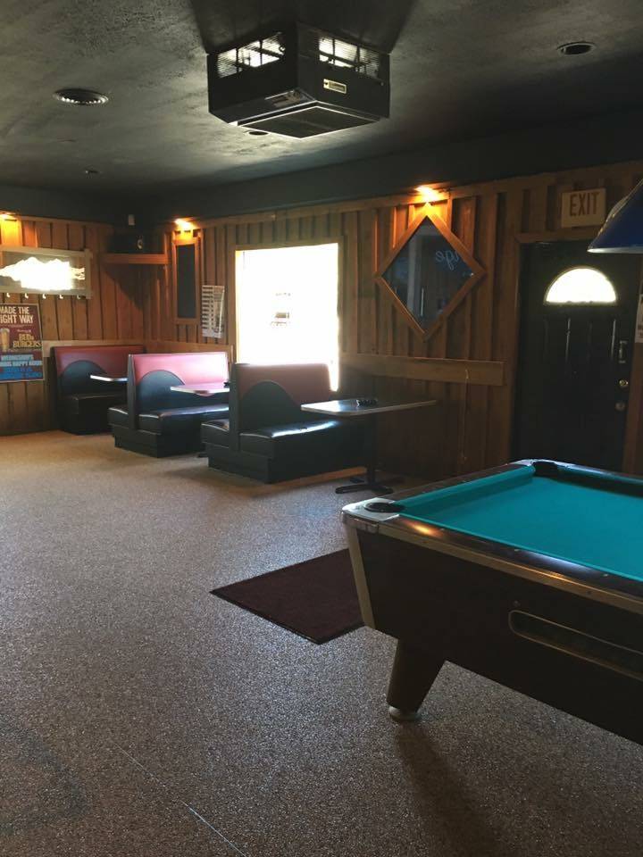 Twin Pines Tavern | restaurant | 106 McGregor Rd, Kittanning, PA 16201, USA | 7245432714 OR +1 724-543-2714