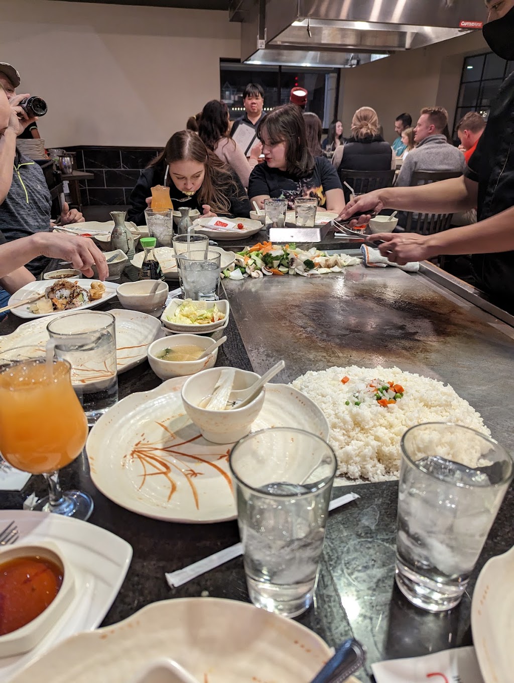 SHINJU Sushi and Hibachi 3935 W 69th Terrace, Prairie Village, KS