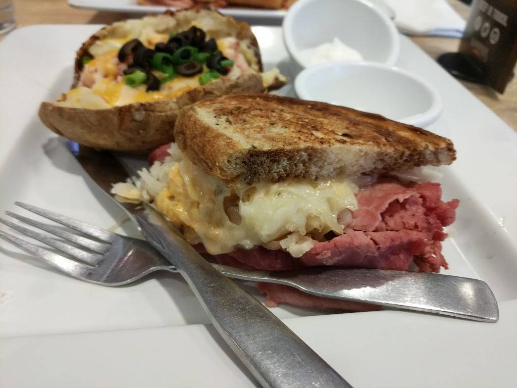 McAlisters Deli | restaurant | 2355 E 116th St, Carmel, IN 46032, USA | 3178178000 OR +1 317-817-8000