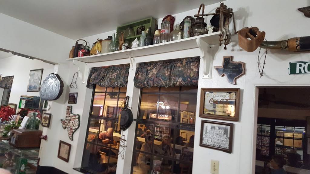Ross Old Austin Cafe | restaurant | 11800 N Lamar Blvd, Austin, TX 78753, USA | 5128352414 OR +1 512-835-2414