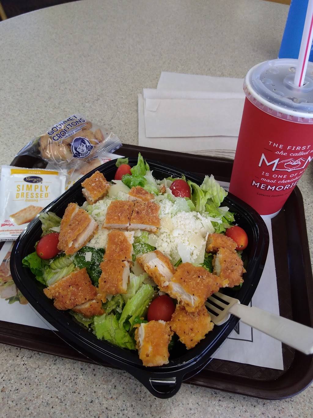 Wendys | restaurant | 3111 Maple Ave, Zanesville, OH 43701, USA | 7404528380 OR +1 740-452-8380