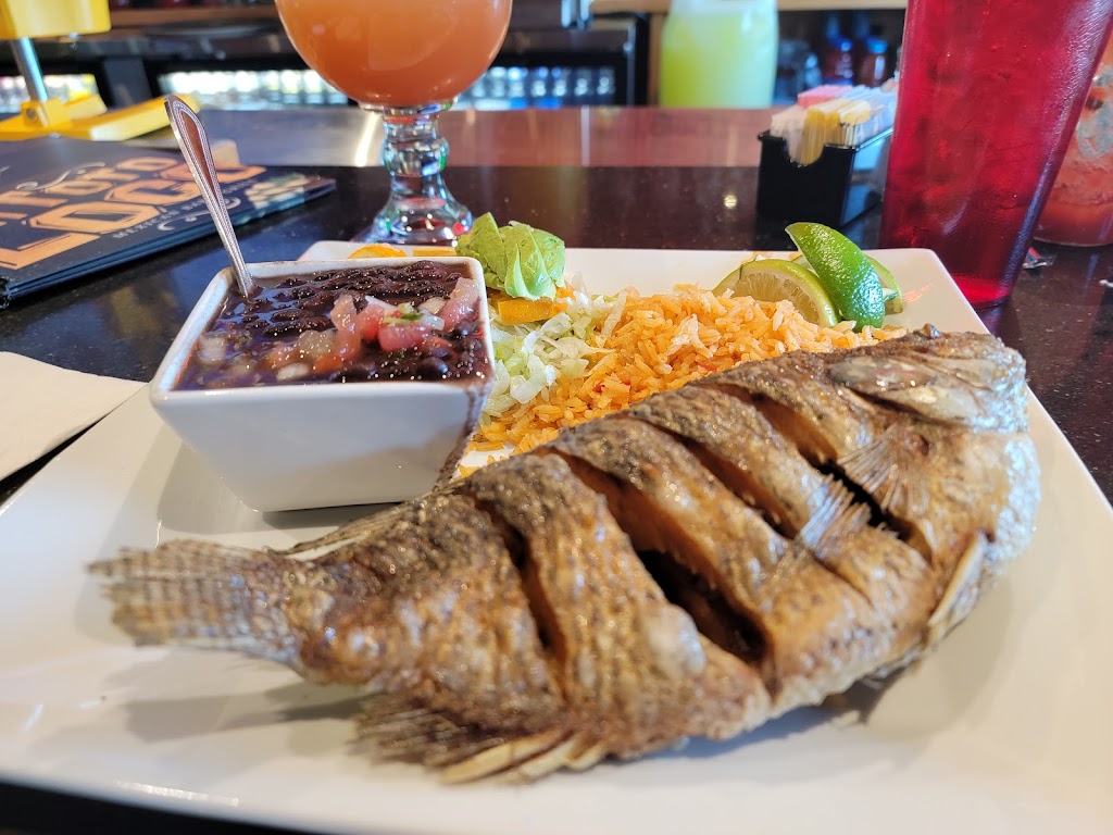 EL Toro loco mexican Bar & Grill (lenexa) | restaurant | 10088 Woodland Rd, Lenexa, KS 66220, USA | 9134130015 OR +1 913-413-0015