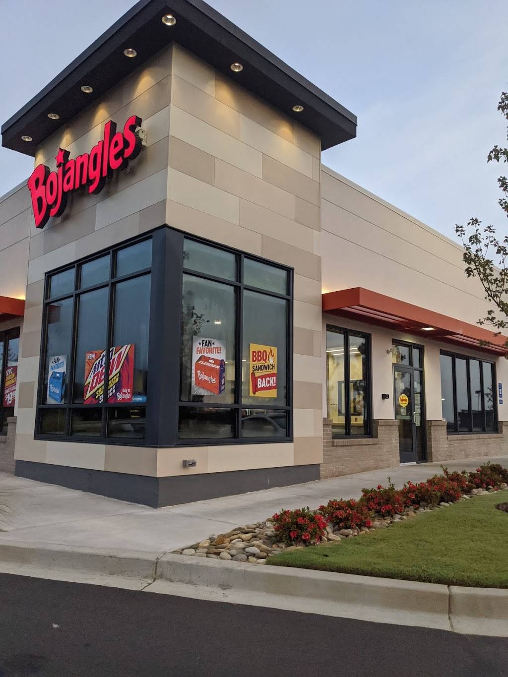 Bojangles | restaurant | 546 Bettis Academy Rd, Graniteville, SC 29829, USA | 8038452020 OR +1 803-845-2020