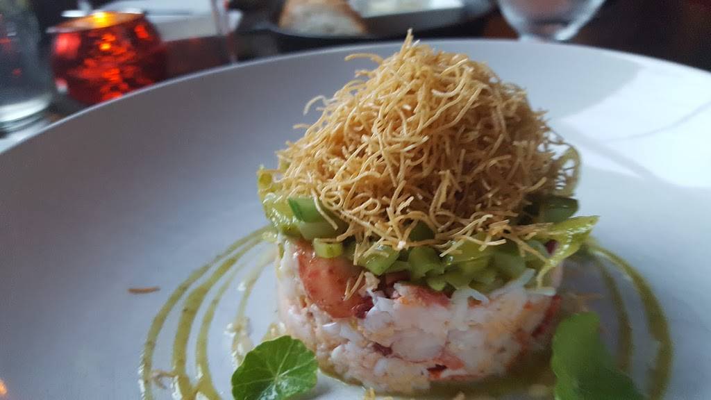 Present Company Restaurant | restaurant | 2 Tunxis Rd, Tariffville, CT 06081, USA | 8606587890 OR +1 860-658-7890