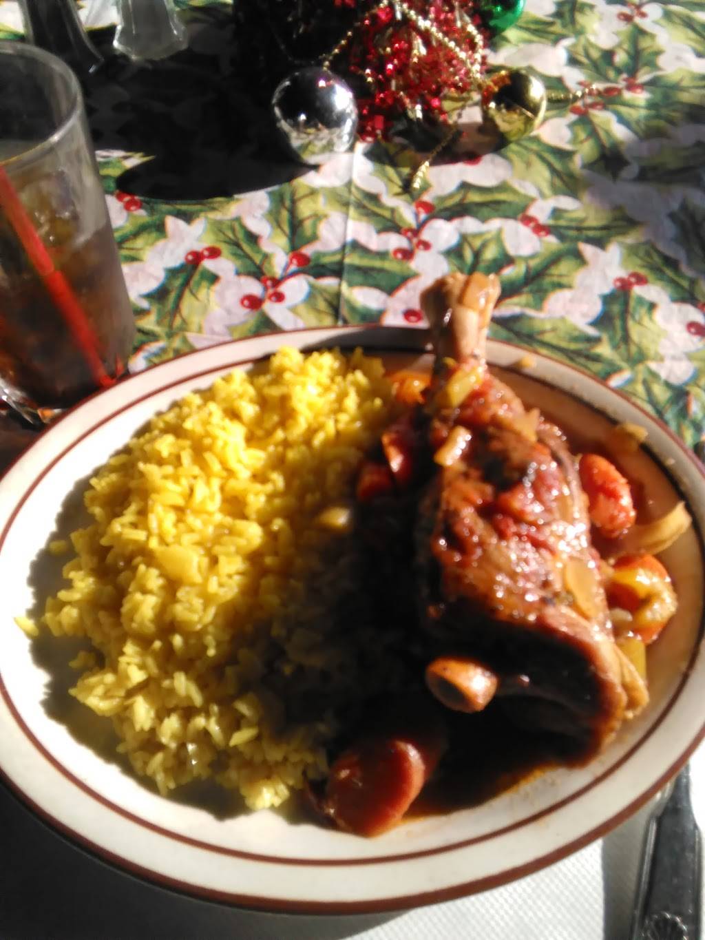 Quincys Pub & Cafe | night club | 6590 Commerce Blvd # D, Rohnert Park, CA 94928, USA | 7075851079 OR +1 707-585-1079