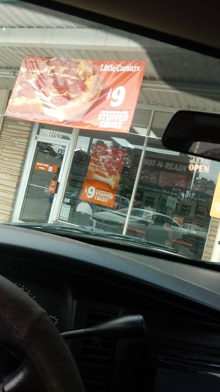Little Caesars Pizza | meal takeaway | 1004 W Cumberland St, Dunn, NC 28334, USA | 9103041095 OR +1 910-304-1095