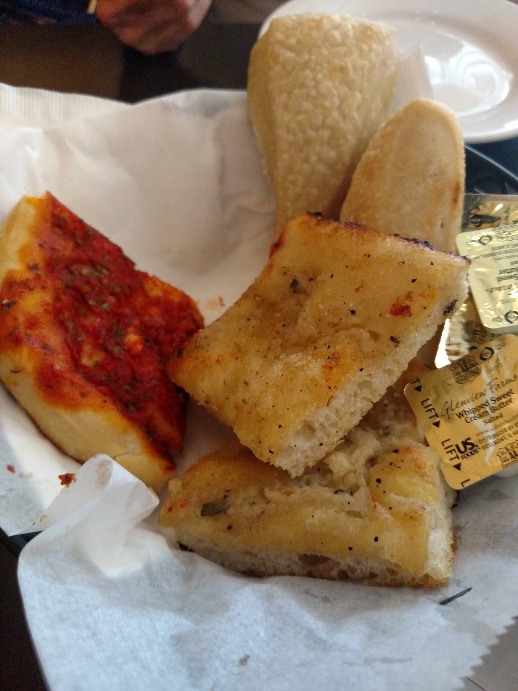 Cafe La Cucina | restaurant | 490 Eisenhower Dr Suite 4, Hanover, PA 17331, USA | 7176335700 OR +1 717-633-5700