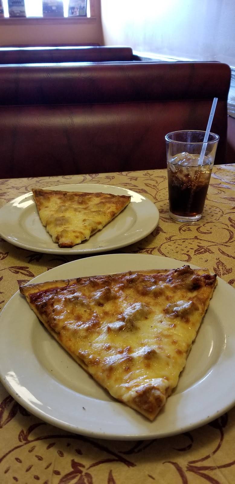 dinos-italian-pizza-italian-restaurant-chicago-il-60656