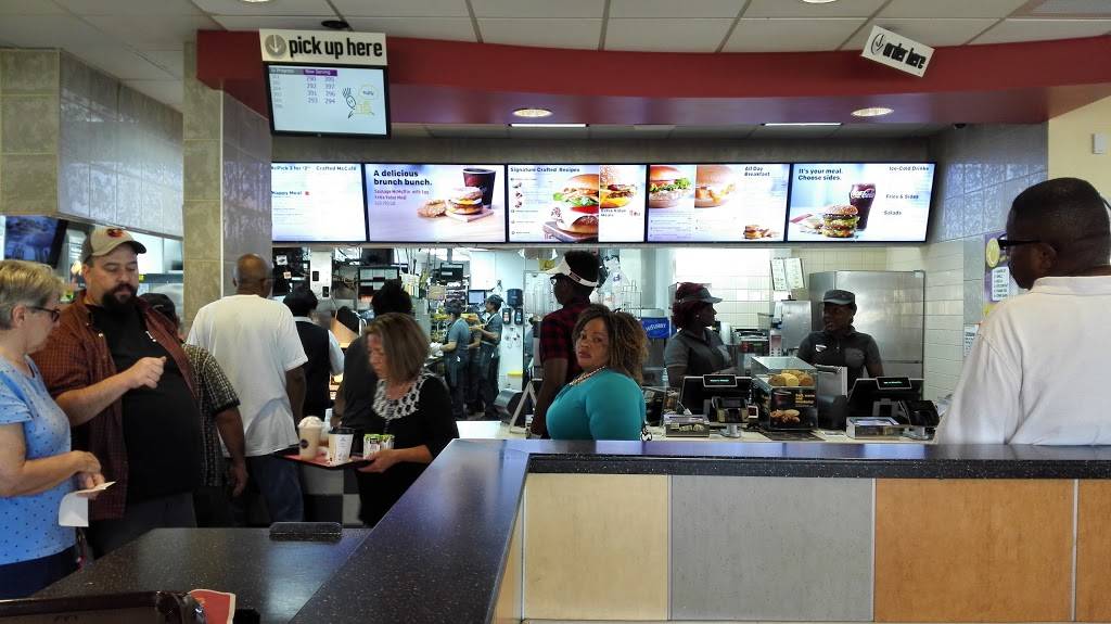 McDonald's - Cafe | 9007 Annapolis Rd, Lanham, MD 20706, USA