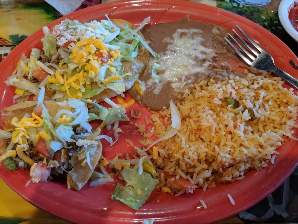 El Celaya | restaurant | 304 W 1st St, Heavener, OK 74937, USA | 9186532026 OR +1 918-653-2026