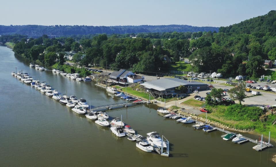 Spanky Ds Restaurant & Boat Yard Bar | restaurant | 1440 Riverside Dr, Beaver, PA 15009, USA | 7246508773 OR +1 724-650-8773