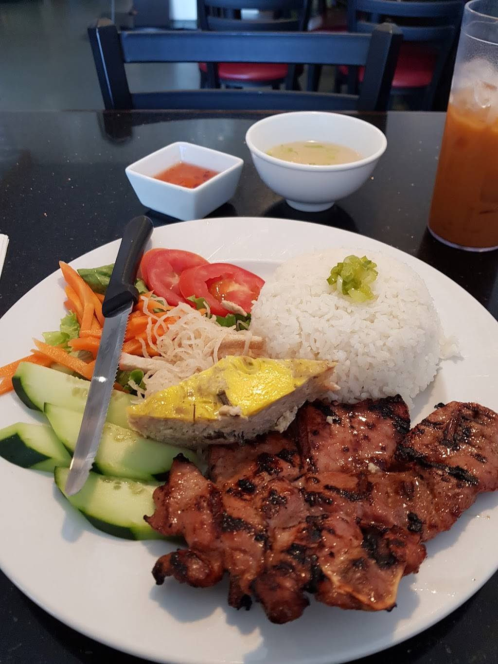 Hong Yen | restaurant | 2926 S Campbell Ave, Springfield, MO 65807, USA | 4173513915 OR +1 417-351-3915
