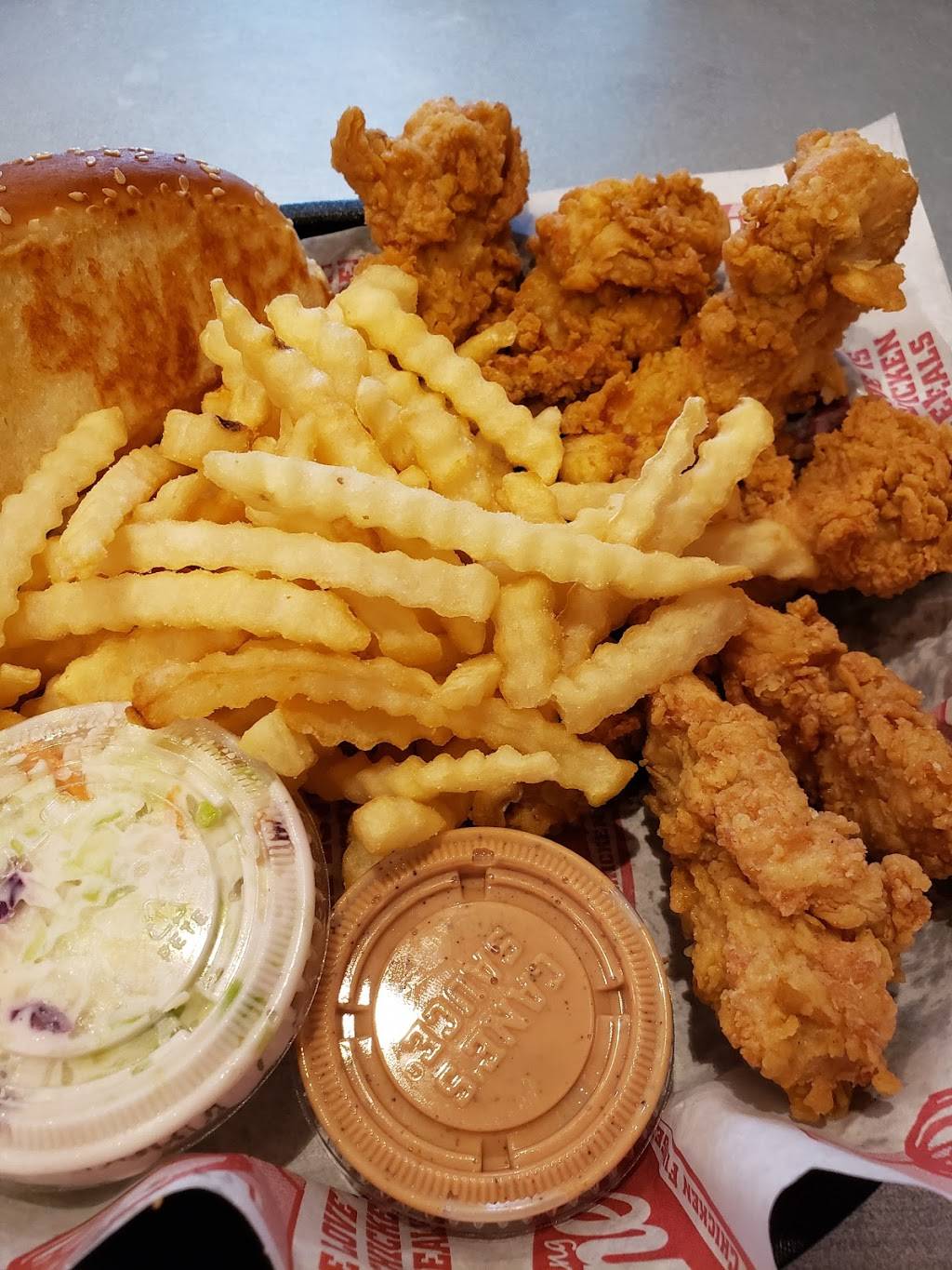 Raising Cane's Chicken Fingers - Meal takeaway | 7585 N Academy Blvd ...