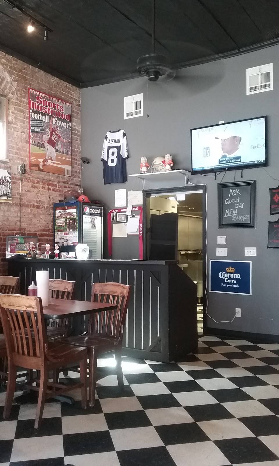 JJs Wing Shack | restaurant | 230 N Oak St, Sallisaw, OK 74955, USA | 9182080649 OR +1 918-208-0649