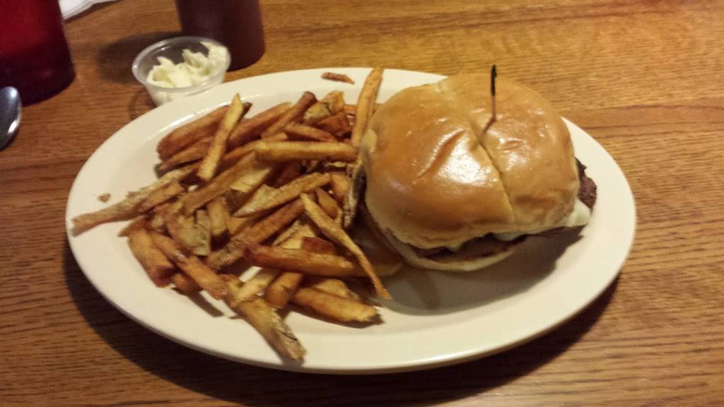 Whistle Stop Cafe | restaurant | 241 Harding Way E, Galion, OH 44833, USA | 4194681018 OR +1 419-468-1018