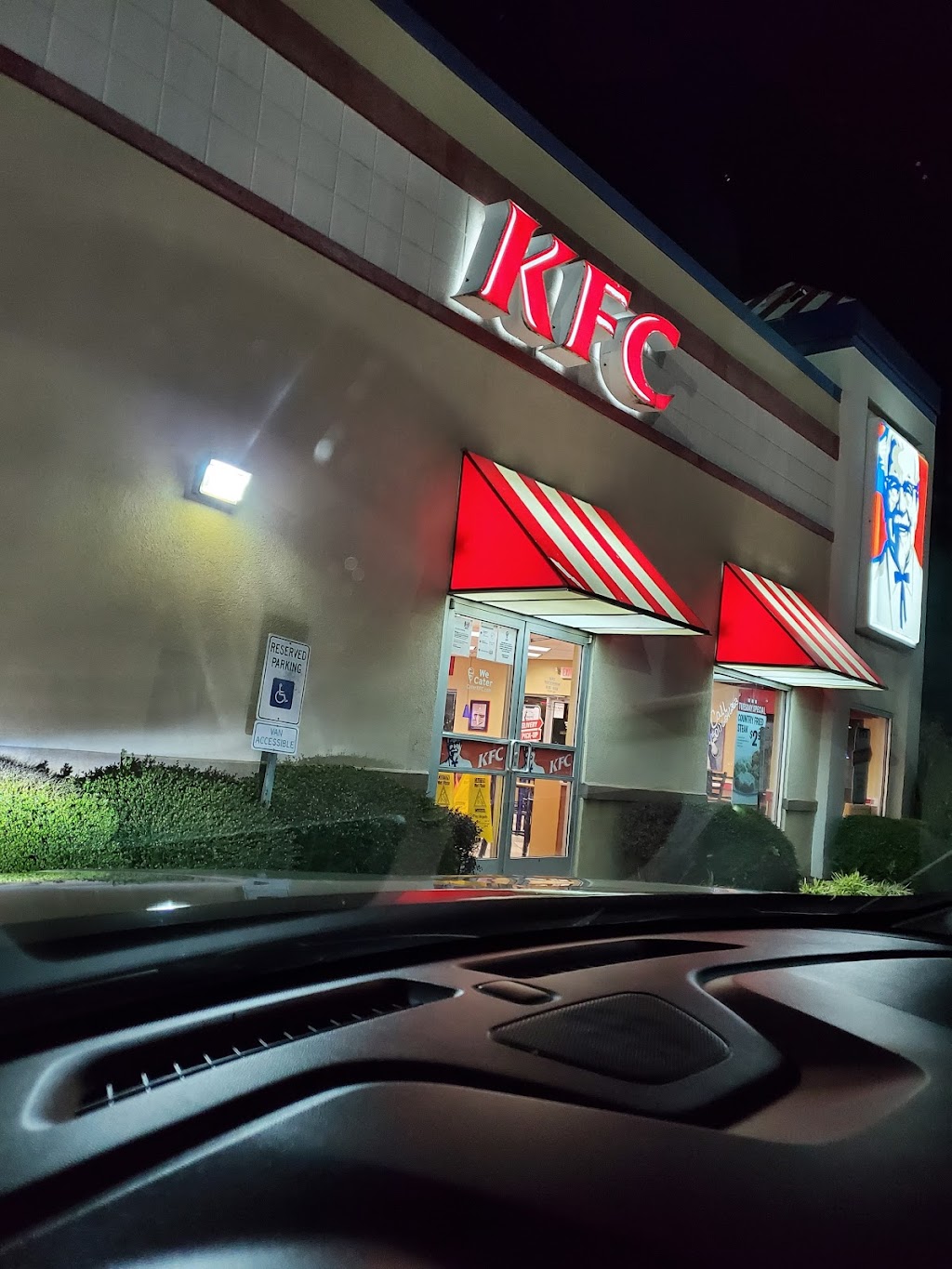 KFC - Restaurant | 4010 Central Ave, Hot Springs, AR 71913, USA