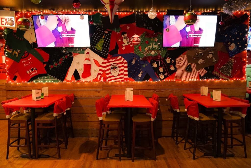Christmas Club Pop Up Bar Restaurant 3460 N Clark St Chicago Il 60657 Usa