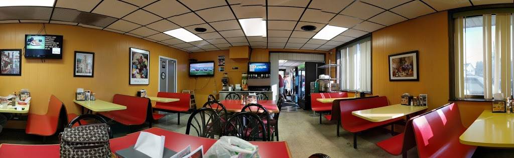 Nallys Kitchen | restaurant | 1622 Rockingham Rd, Davenport, IA 52802, USA | 5633220181 OR +1 563-322-0181