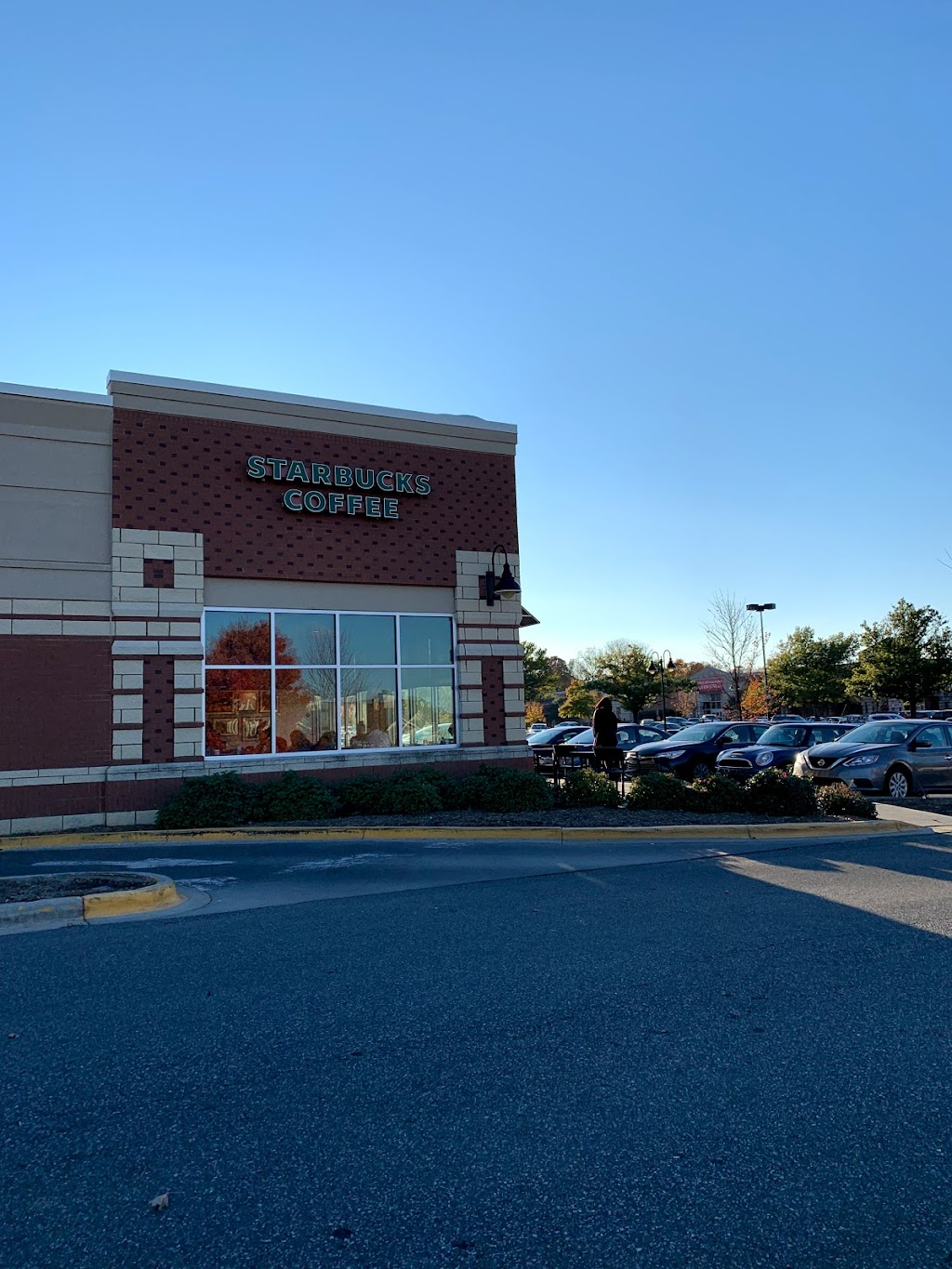 Starbucks | cafe | 9335 N Tryon St #104, Charlotte, NC 28262, USA | 7045471787 OR +1 704-547-1787