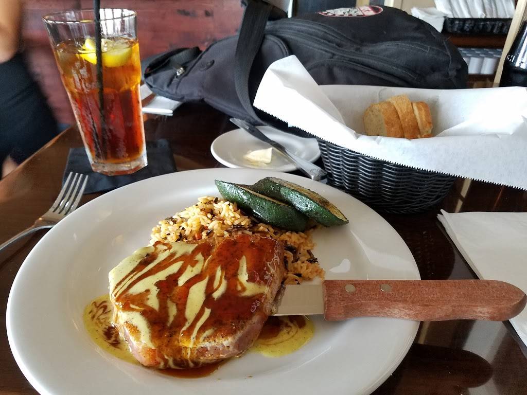 RedFish Grill & Bar | restaurant | 711 Evans St, Morehead City, NC 28557, USA | 2526488269 OR +1 252-648-8269