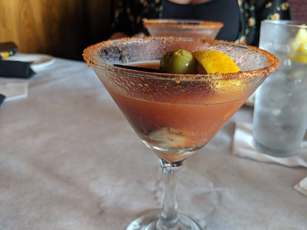 Half Shell Oyster House | restaurant | 109 Old Camp Rd #114, Lafayette, LA 70508, USA | 3374841120 OR +1 337-484-1120