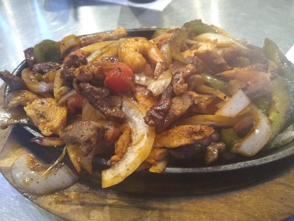 La Kumbala | restaurant | 7213 Market St, Wilmington, NC 28411, USA | 9108218283 OR +1 910-821-8283