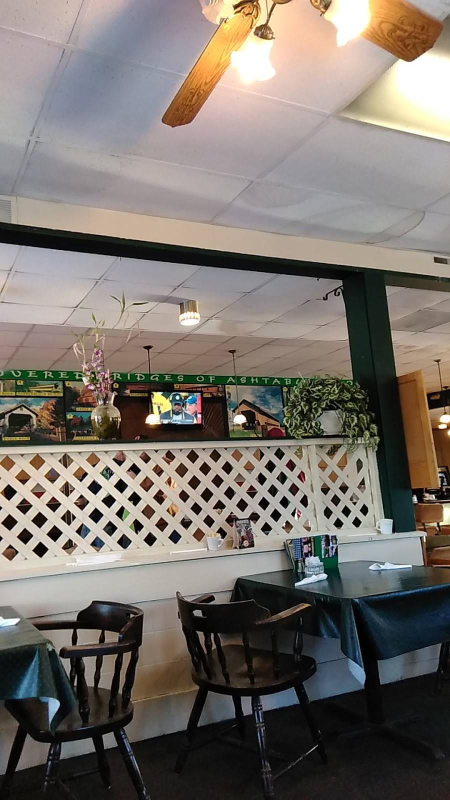 Kardohelys Family Restaurant | restaurant | 1730 W Prospect Rd, Ashtabula, OH 44004, USA | 4409922300 OR +1 440-992-2300