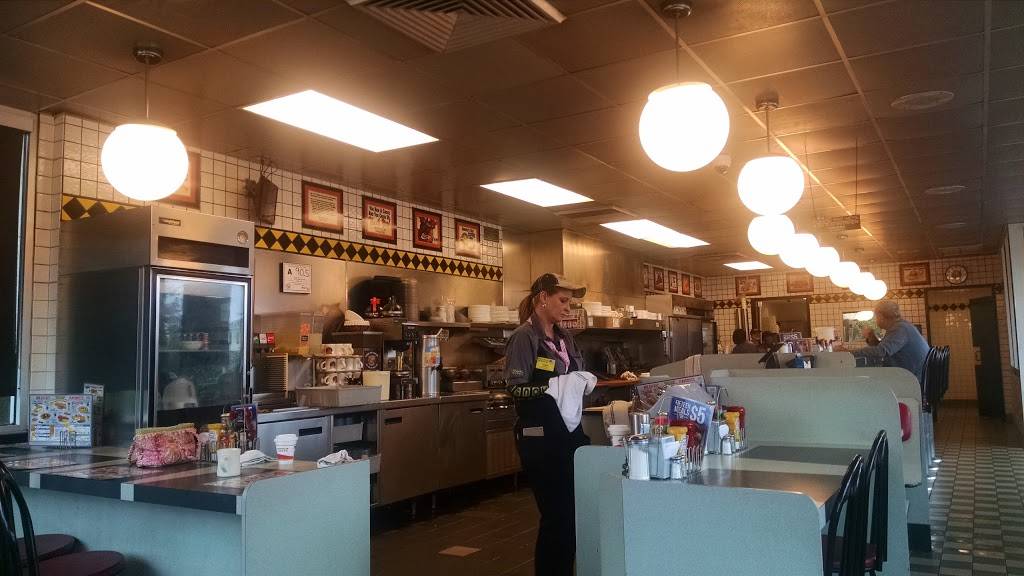 Waffle House | meal takeaway | 352 Whiteville Rd NW, Shallotte, NC 28470, USA | 9107545387 OR +1 910-754-5387