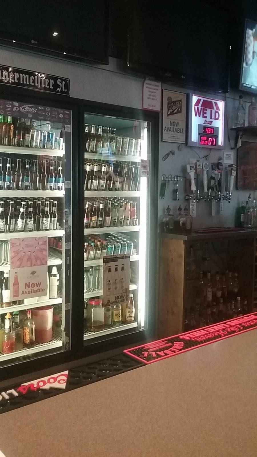 Rivals Bar & Grill | restaurant | 3100 Osborne Dr E #100, Hastings, NE 68901, USA | 4028340526 OR +1 402-834-0526