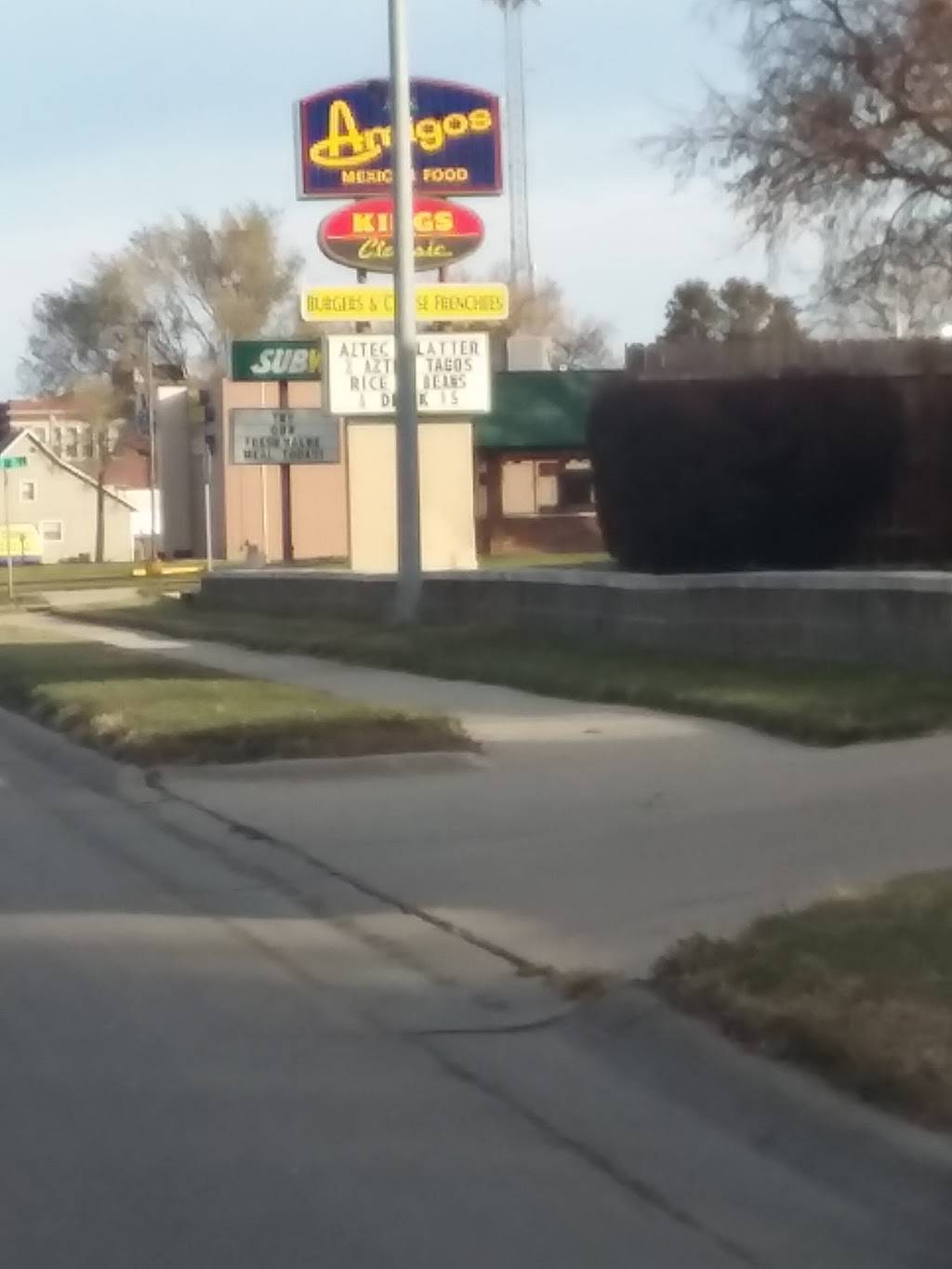 Amigos/Kings Classic | cafe | 607 S Burlington Ave, Hastings, NE 68901, USA | 4024635923 OR +1 402-463-5923