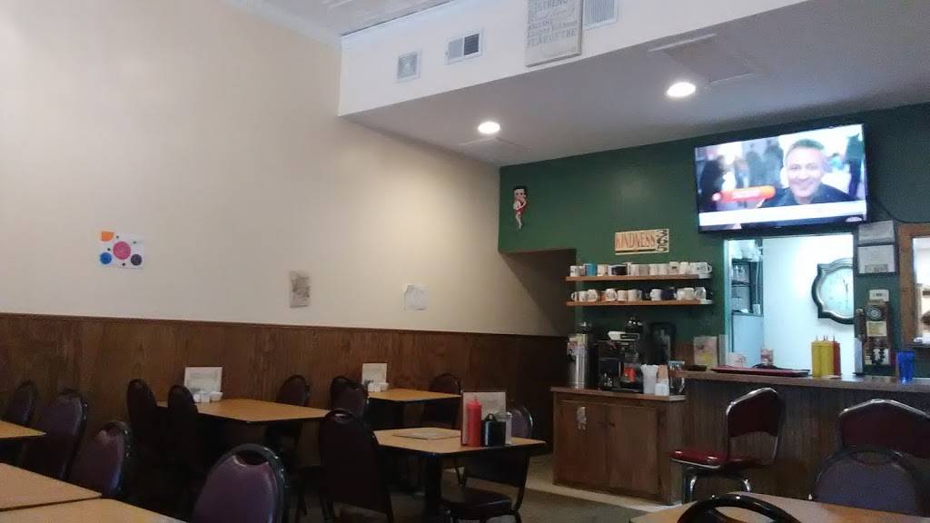Taylors Diner | restaurant | 125 Wooster St, Lodi, OH 44254, USA | 3303024258 OR +1 330-302-4258