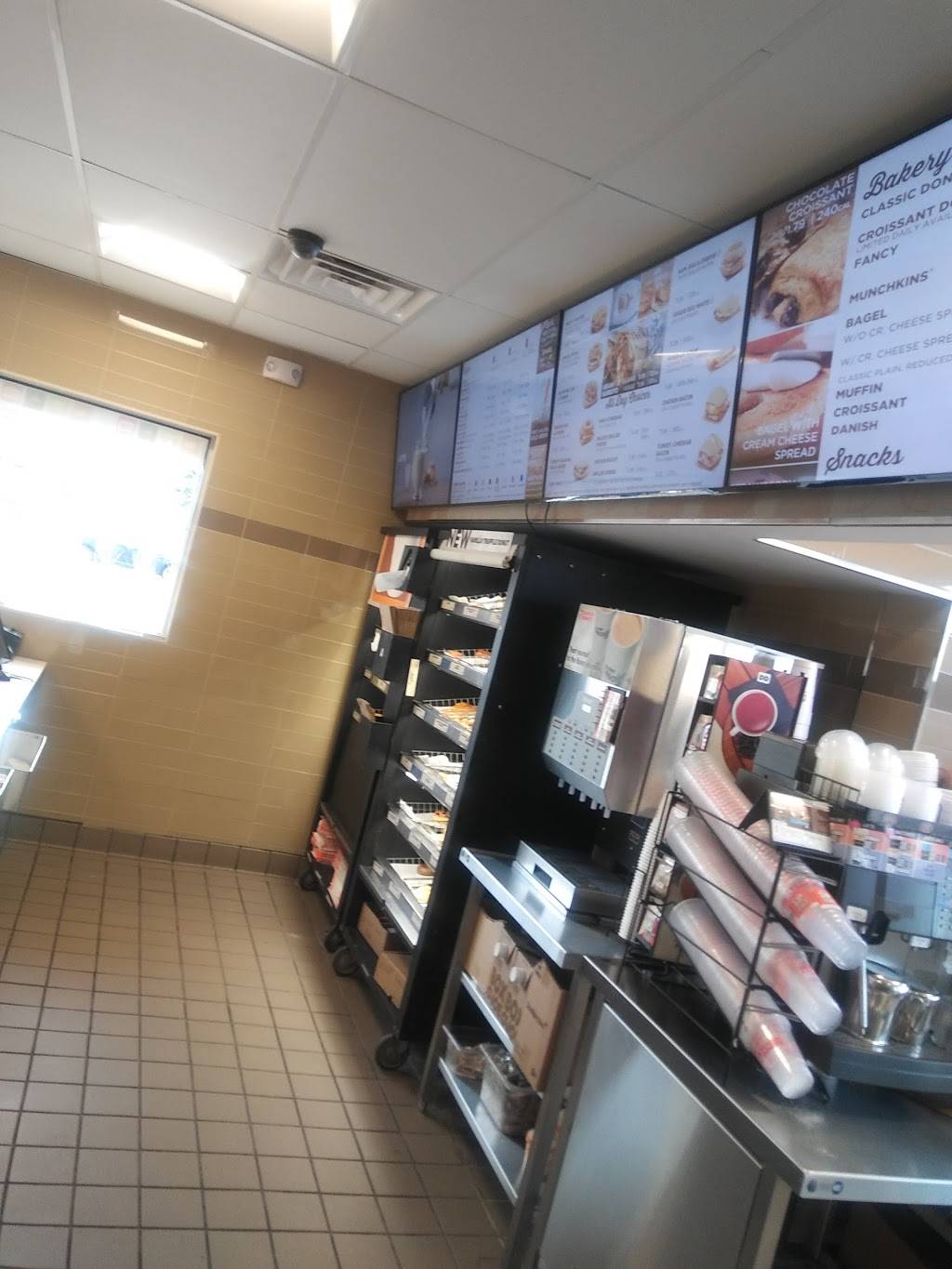Dunkin Donuts | cafe | 250 Sibley Blvd, Dolton, IL 60419, USA | 7082016300 OR +1 708-201-6300