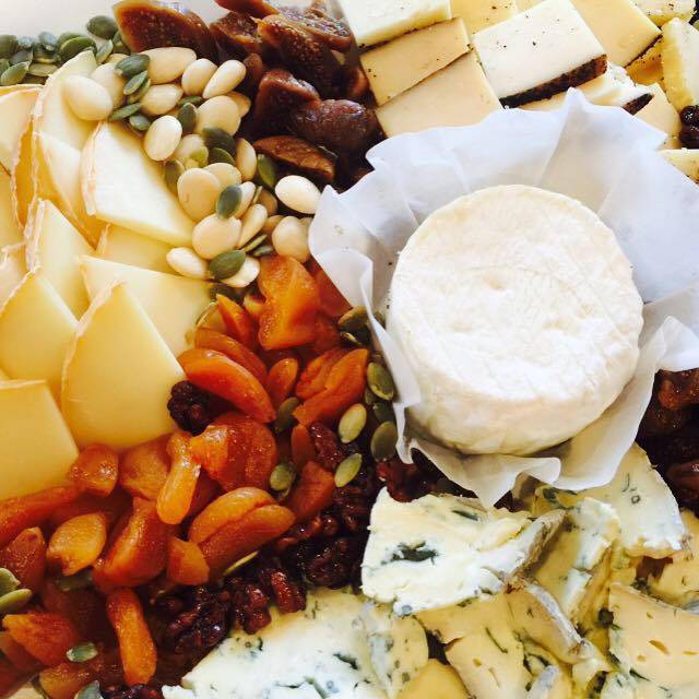 Chester River Wine & Cheese Co. | restaurant | 117 S Cross St, Chestertown, MD 21620, USA | 4432820220 OR +1 443-282-0220