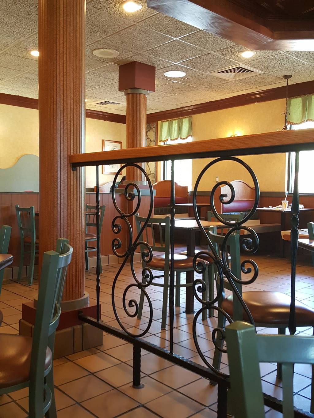 McDonalds | cafe | 9006 Huguenot Rd, Richmond, VA 23235, USA | 8043234115 OR +1 804-323-4115