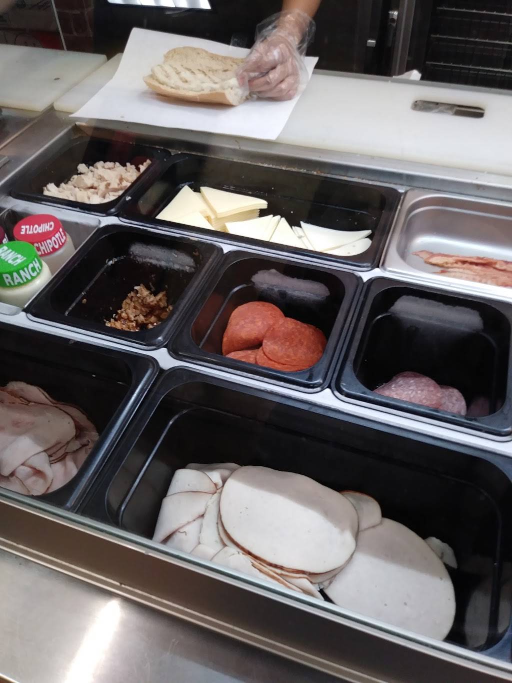 Subway | restaurant | Centro, Presidente Lazaro Cardenas y callejon libertad Local 4, Pliego, 21400 Tecate, B.C., Mexico | 016656557494 OR +52 665 655 7494