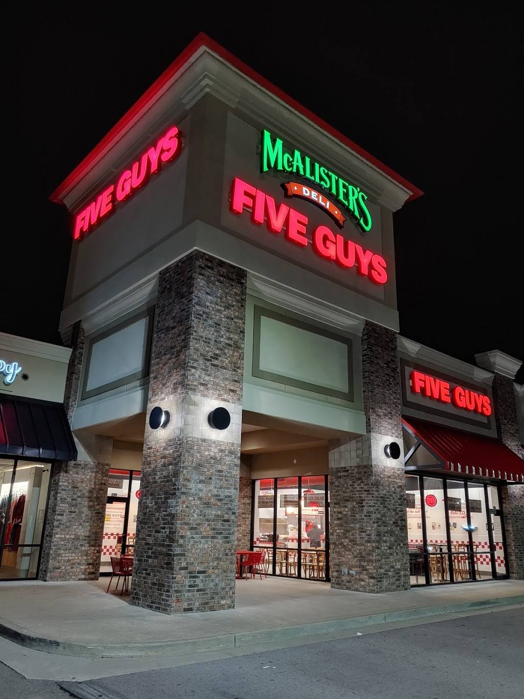 Five Guys | meal takeaway | 7110 Rogers Ave, Fort Smith, AR 72903, USA | 4794781007 OR +1 479-478-1007