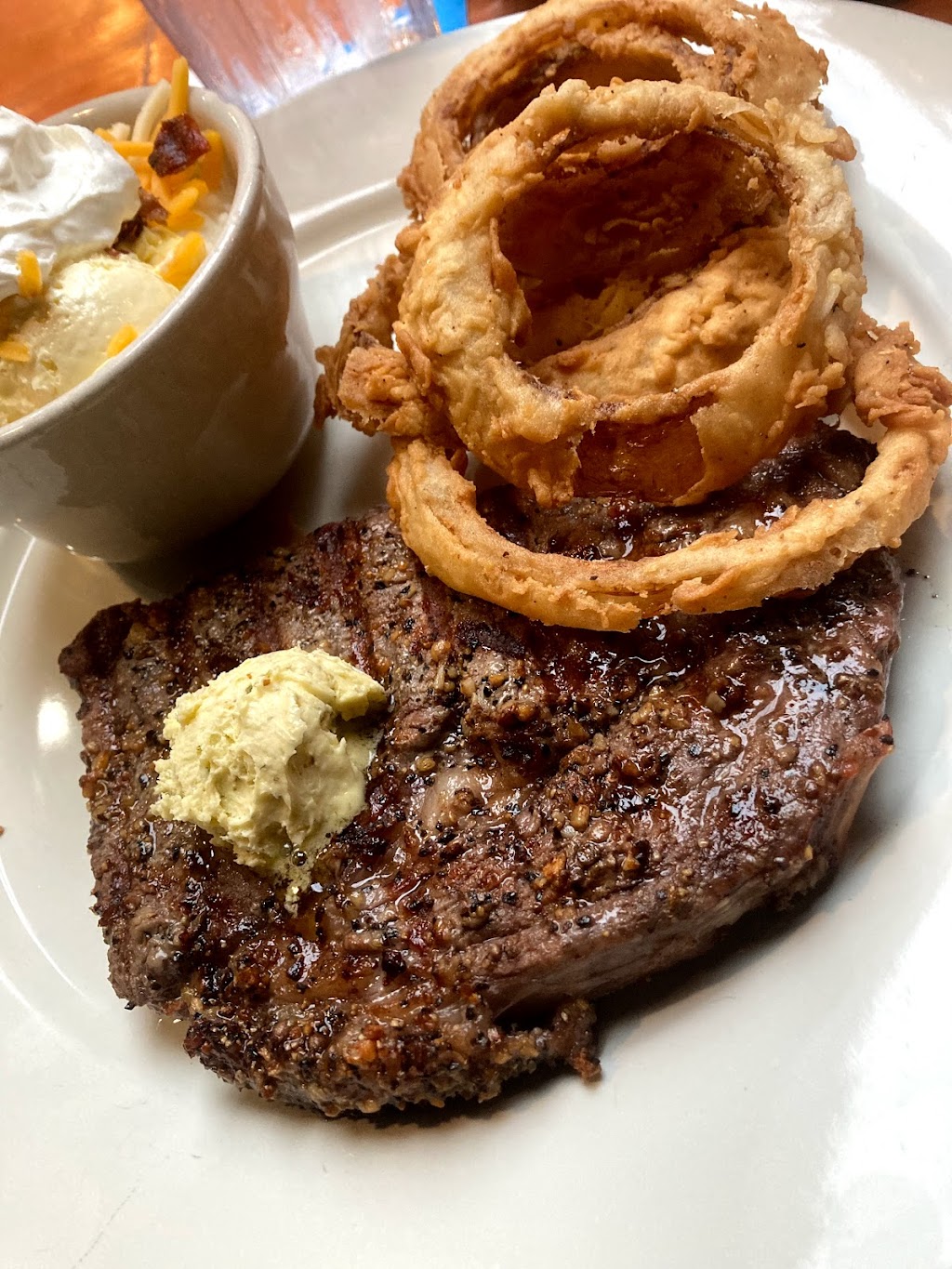 5 D GRILL & LOUNGE | restaurant | 2525 US-83, Carrizo Springs, TX 78834, USA | 8302190118 OR +1 830-219-0118