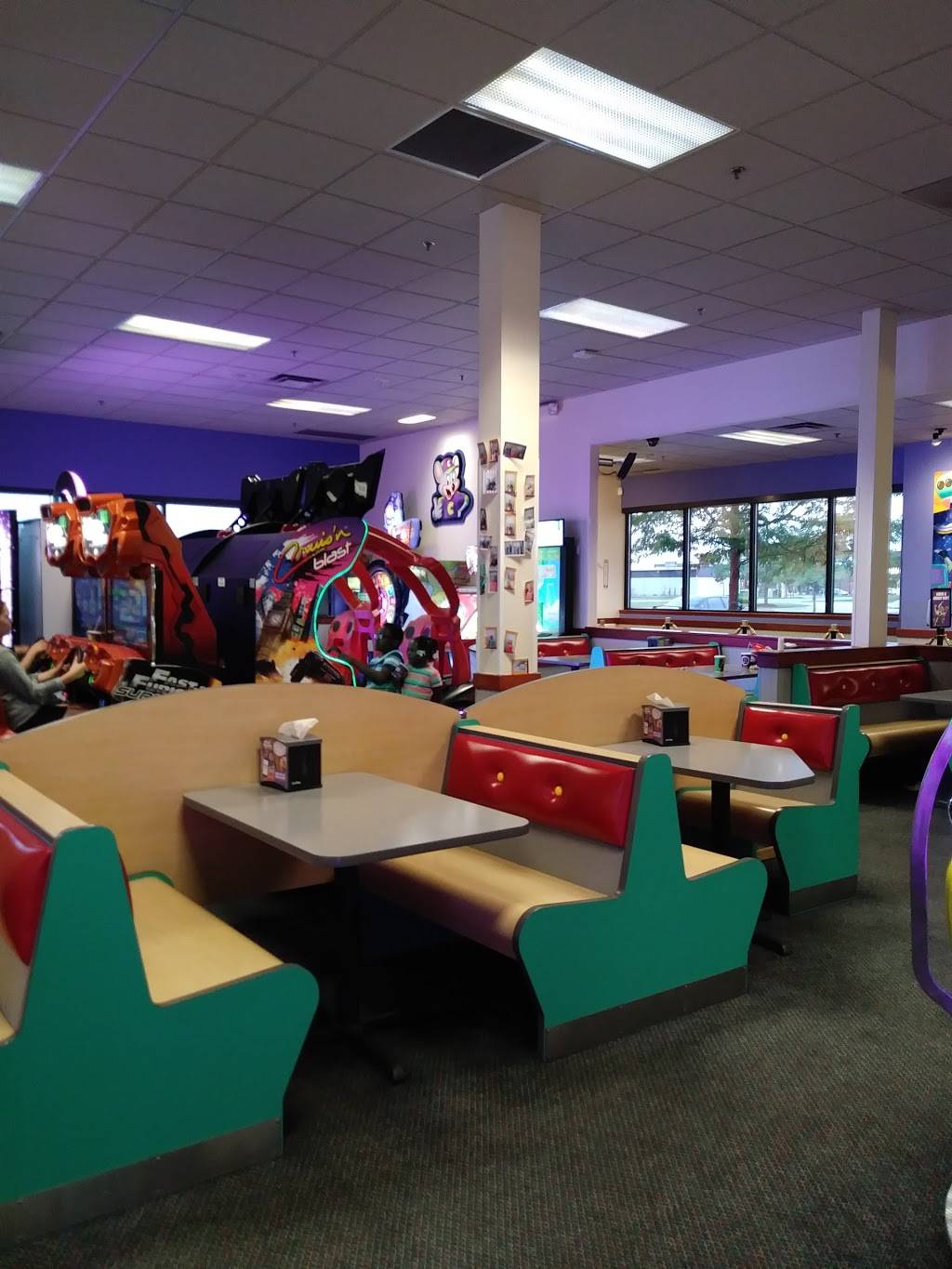 Chuck E. Cheese | 5105 Bay Rd, Saginaw, MI 48604, USA