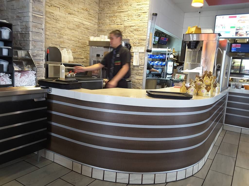 Burger King | restaurant | 8131 Pat Booker Rd, Live Oak, TX 78233, USA | 2106371263 OR +1 210-637-1263