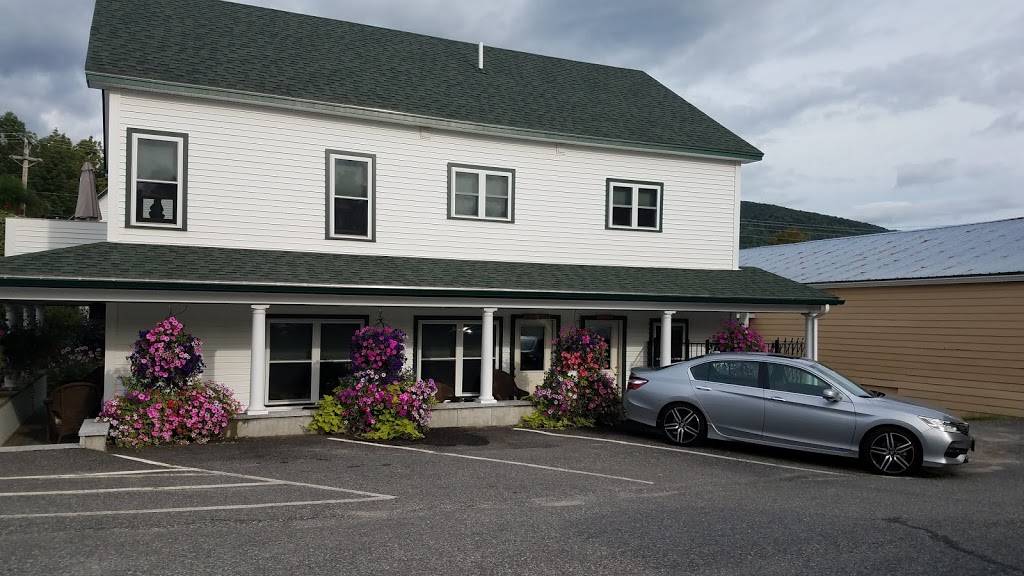 Woodstock Inn Brewery | restaurant | 135 Main St, North Woodstock, NH 03262, USA | 6037453951 OR +1 603-745-3951