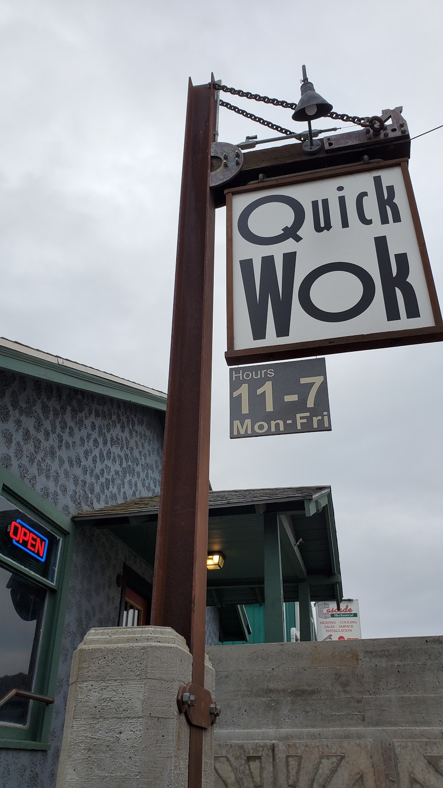 Quick Wok - Restaurant | 908 E Woodin Ave, Chelan, WA 98816, USA