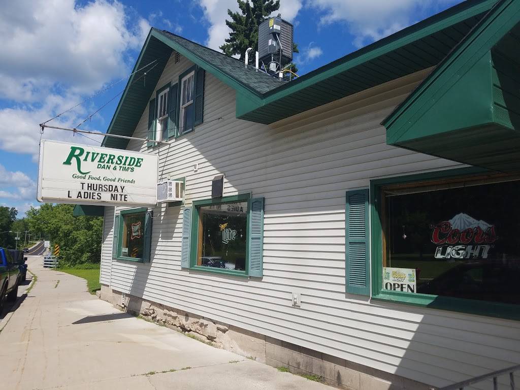 Dan & Tims Riverside | restaurant | 1010 Main Ave, Crivitz, WI 54114, USA | 7158543281 OR +1 715-854-3281