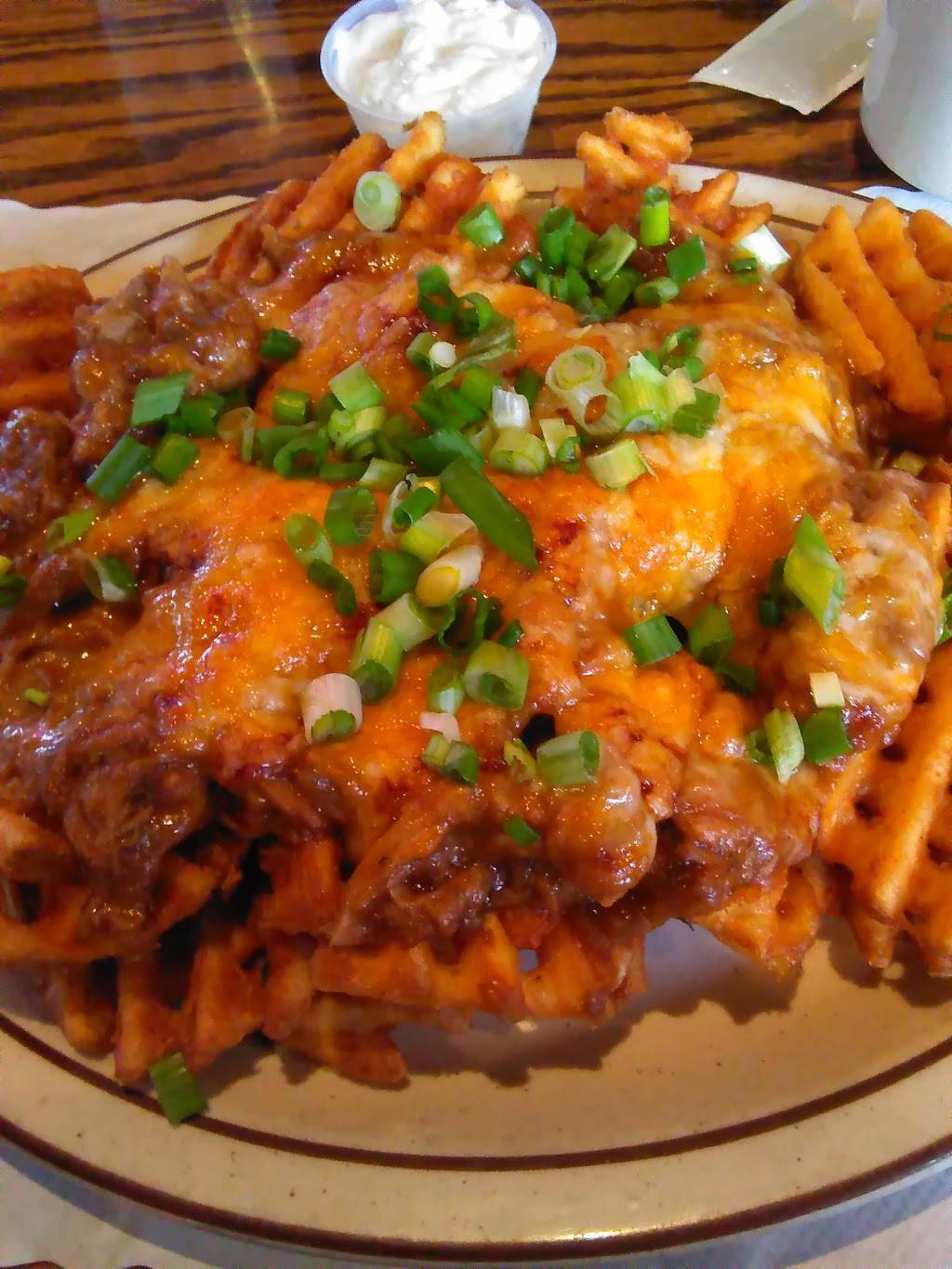 Quincys Pub & Cafe | night club | 6590 Commerce Blvd # D, Rohnert Park, CA 94928, USA | 7075851079 OR +1 707-585-1079