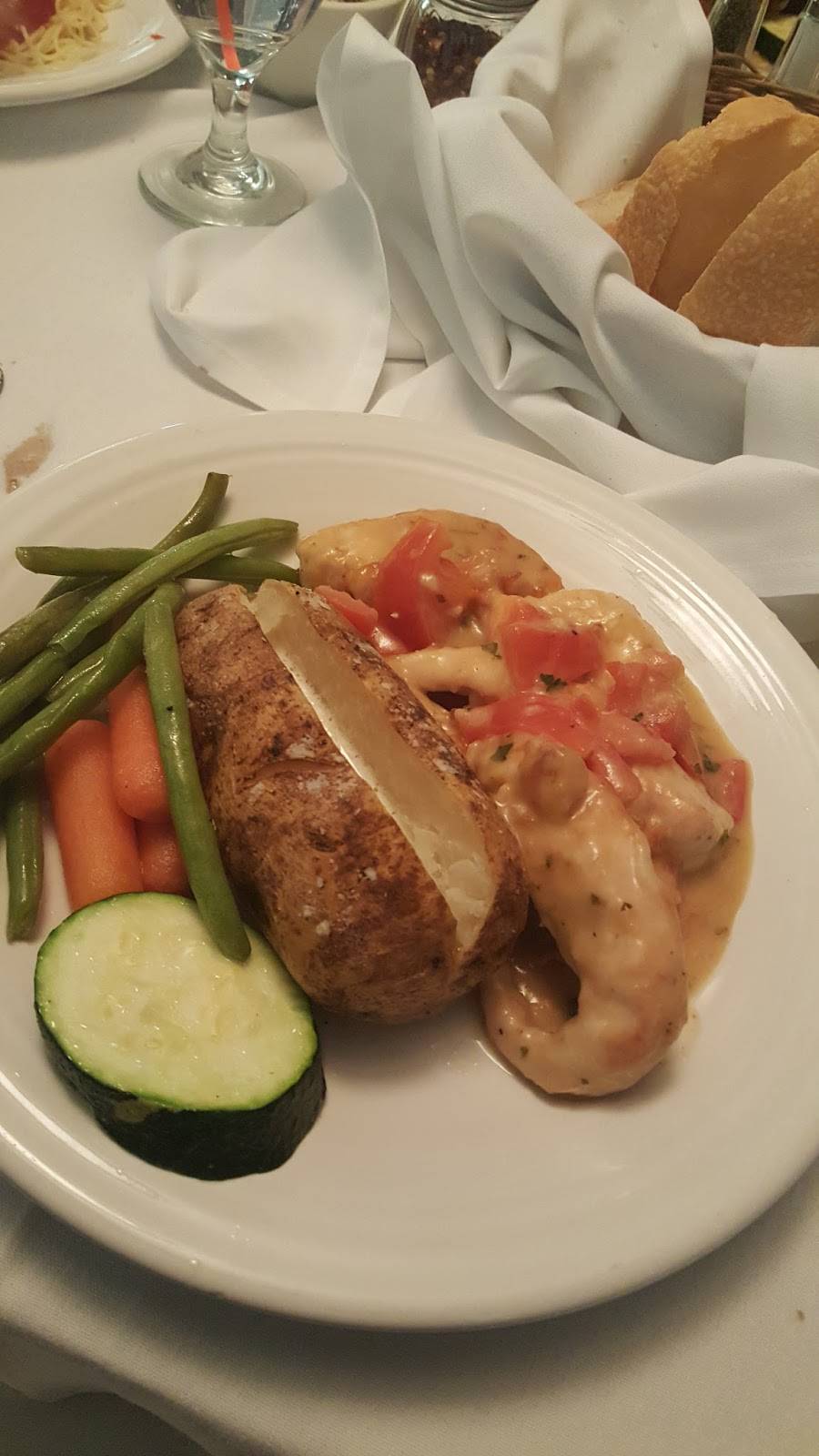 Ovalon | restaurant | 252 N Wyoming St, Hazleton, PA 18201, USA | 5704540853 OR +1 570-454-0853